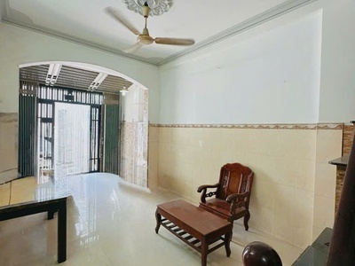 Khu vip dân trí - nhà 3 tầng sân thượng - đất thánh - giá chỉ 5.9 1