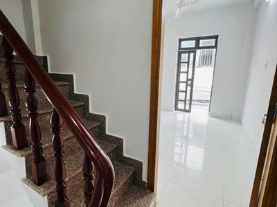 Nhà 4 tầng sân thượng   khu nhà cao tầng   gần mt hoà hưng q.10   6.x 0