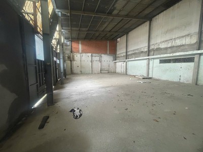 Bán nhà lô góc 2 mặt tiền hẻm mã lò gần bệnh viện bình tân, 9,6x20m, cấp 4, 10,9 tỷ. 4