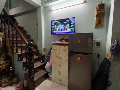 Nhà vuông 3 tầng hẻm xe hơi thông 28m2   thích quảng đức pn 2