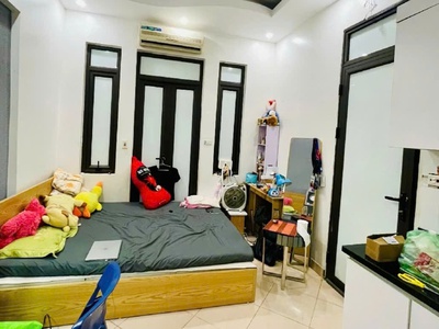 Hot phố cầu giấy, nhà dân xây, 2 mặt thoáng, mặt tiền rộng, an sinh đỉnh   5t, nhỉnh 8 tỷ 2