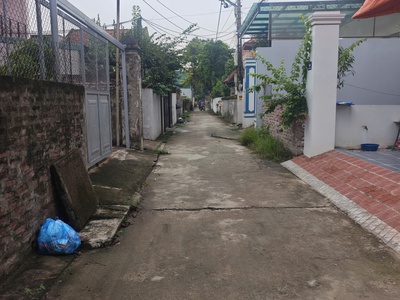 Bán đất trục đường liên thôn xã tự nhiên 93.9m2 gần trường học - ủy ban - kinh doanh 2