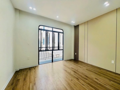 Bán nhà xây mới độc lập 4 tầng   sau 1 nhà mặt đường ngô kim húc  vĩnh tiến 2 , hải phòng 3