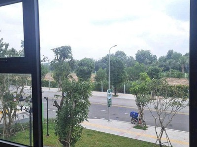  bán gấp   căn hộ 2pn  đã có sổ hồng tại vinhomes grand park  0