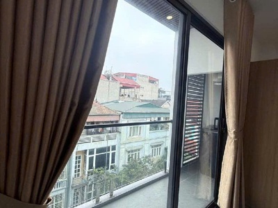 Bán nhà phạm văn đồng công viên hòa bình 100 m,8 tầng,vỉa hè 5m,doanhthu 100 tr tháng,chào:37,9 tỷ 1