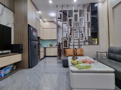 Thụy khuê-dt40m x mt4.3m-giá 9,8 tỷ-ngõ ba gác,thông-20m ra phố-full nội thất 2