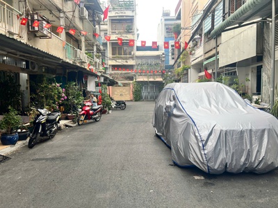 Cần bán gấp nhà đẹp hẻm xe hơi 10M, Trung tâm Quận 3 , giá tốt 4