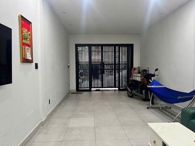 Cần bán gấp nhà đẹp hẻm xe hơi 10M, Trung tâm Quận 3 , giá tốt 6