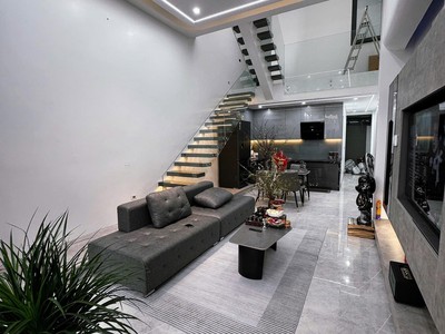 Nhà 100m2 giá 2 tỷ 3, SHR gần chợ Cầu Tràm 7