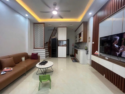 Nhà trong hẻm Nhà dân xây mới, full nội thất, mặt tiền khủng 4.2m tại Trung Kính 1