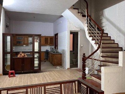 Lạc trung,hai bà trưng 21tỷ 70m mặt tiền 5.5m vỉa hè ô tô kinh doanh sầm uất,cho thuê 4