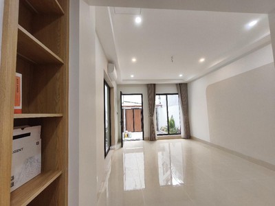  siêu phẩm 3 tầng  65 m. lô góc dân xây-  ô tô đỗ cửa, nhỉnh 4 tỷ. 0