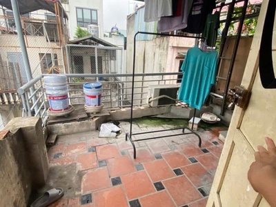 Cho thuê căn hộ tập thể phố minh khai  hòa bình 7 , 90m2, 3 ngủ.7.5 triệu/tháng 4