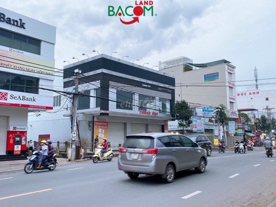 Bán nhà mt phạm văn thuận sr,tc, dt 8,2m x 25m   200m2 giá chỉ 20 tỷ 4