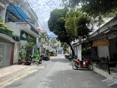Nhà 2 mặt tiền trước sau  khu đồng bộ bàn cờ 2