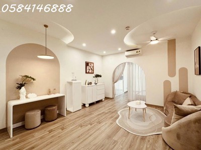Bán căn hộ royal city ,  136m  , 3 pn , giá : 13 tỷ , lh 0584146888 biết thêm thông tin căn 0