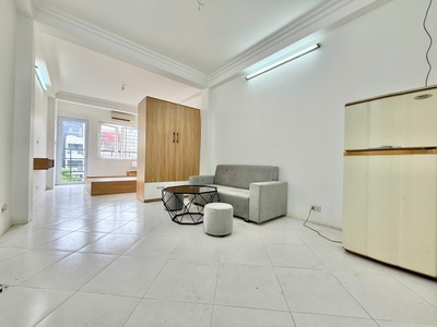 Chính chủ cho thuê nhà phân lô đền lừ 2, hoàng mai   view vườn hoa cực đẹp 3