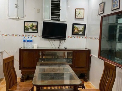 Cho thuê nhà mặt ngõ to Vũ Chí Thắng , Lê Chân . Có đồ cơ bản , gia đình ở , kinh doanh online , văn 0