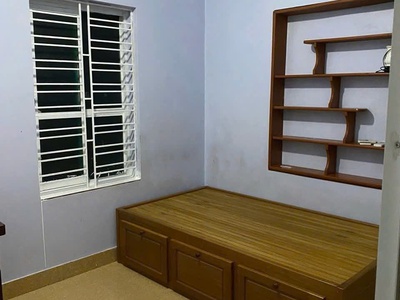 Cho thuê nhà mặt ngõ to Vũ Chí Thắng , Lê Chân . Có đồ cơ bản , gia đình ở , kinh doanh online , văn 2