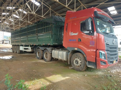 Chính chủ bán xe tải Chenglong sản xuất năm 2022 1