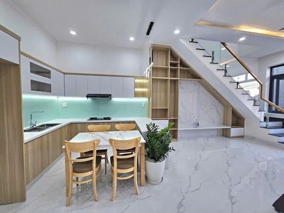 Nhà 90m  2 tầng giá chỉ 2 tỷ   gần kcn Cầu Tràm 4
