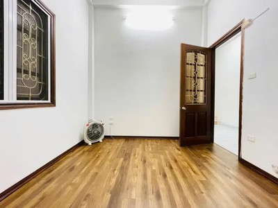 Đường láng - chính chủ cần bán - 87m mt 5m nhỉnh 9 tỷ - sổ vuông chính chủ 4