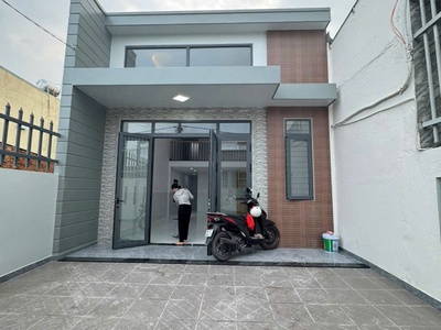 Bán nhà 1t1l, sr, tc, kp9 tân phong, gần chợ 26, đường oto, sân oto chỉ 3,1 tỷ 0