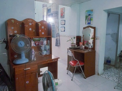Bán nhà sr,tc, đường nhựa 5m thông, gần chợ nhỏ tân hiệp chỉ 2,1 tỷ 2