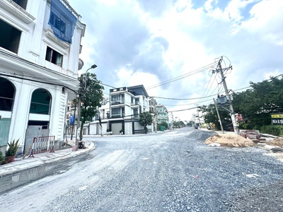 Nhà mặt phố căn góc huỳnh thị đồng , nhà bè - 56m2, 4 tầng, 4 phòng ngủ - giá chỉ 7.3 tỷ 3