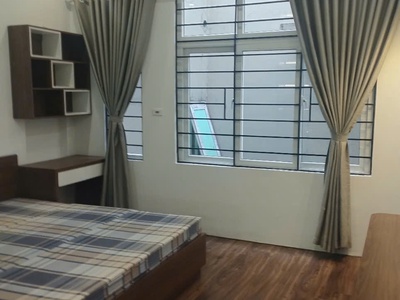 Bán nhà ngõ phố kim liên đống đa 30m 5 tầng 0