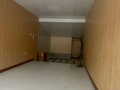 Cho thuê nhà mặt phố thụy khuê, tây hồ, hà nội. 16tr/tháng. 2 tầng, 40m/tầng, 1 vs, vỉa hè để được 0