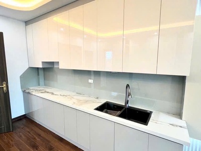 Siêu phẩm lô góc   nhà mới 6 tầng có thang máy   gara ô tô tại cự khối, long biên 3