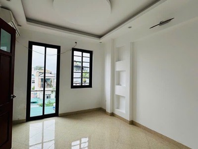 10m ra đường bờ sông- trương định- 35m2- 5t- 6.5tỷ ngõ 3 gác to thênh thang 3