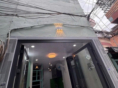 Hot hot hot   bán gấp nhà 12m  tại lê thị bạch cát, q.11 tp hcm - giá đập tan thị trường: 2.4 tỷ 3