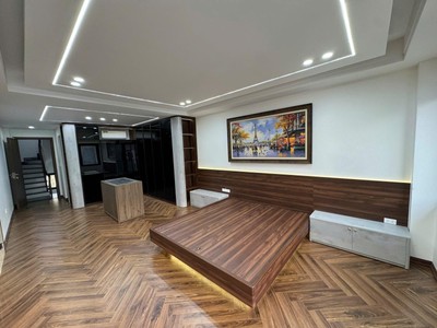 Bán Nhà 29 Phố Trạm, Cổ Linh, 60m2, 7 Tầng, Gara Ô Tô, Thang Máy, Kinh Doanh 3