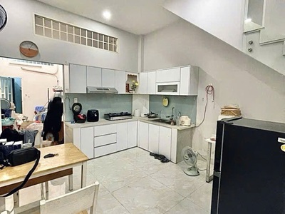 Giảm mạnh 500tr  nhà vuông 2 tầng 84m2   trường chinh q12 2