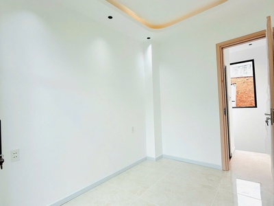 Nhà 2 tầng mới hẻm thông nguyễn duy p. chánh hưng. giá 2,28 tỷ tl 1