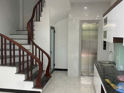 Bán nhà tả thanh oai - 5 tầng hiện đại, thang máy xịn sò - oto đỗ gần 2