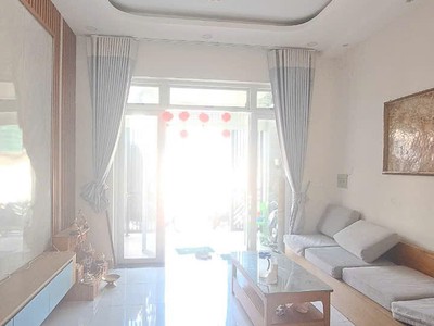Nhà bán quá đẹp bưng ông thoàn - 3 tầng - hoàn công đủ   vị trí gần kcn cao q9   đường xe tải 1