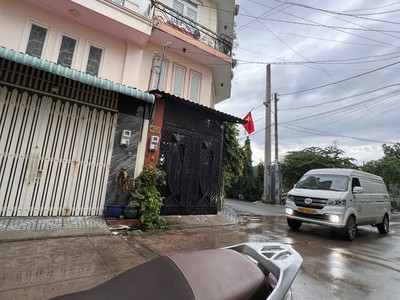 Bán nhà 4 tầng 68m2  4,5x15  hxh 7m thông tân chánh hiệp 10 quận 12. 0