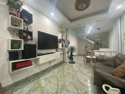 Nhà đẹp sẵn ở luôn - ô tô lùi tận cửa - 30m ra đường ô tô tránh và bão gửi ô tô - ngõ thông 1