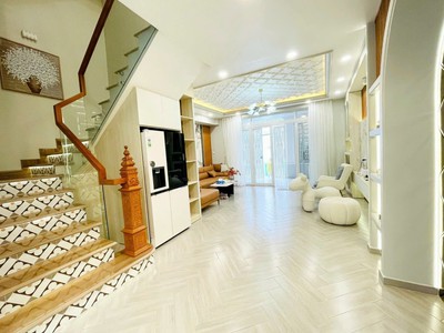 Villa an cư lạc nghiệp tại quận 7 - vuông vức, ngang lớn hiếm có - 8.8 tỷ 2