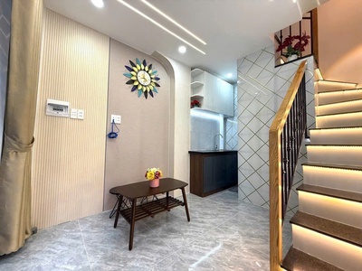 Nhà đẹp 2 lầu chỉ nhỉnh 2 đồng đường quang trung p10 gò vấ  gần BV hồng đức 3
