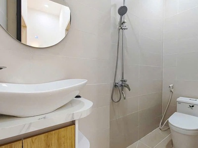 Nhà đẹp mặt tiền   102m2   giá chỉ 2 tỷ 400   sổ hồng riêng 3