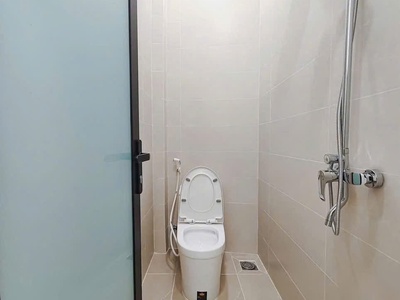 Nhà đẹp mặt tiền   102m2   giá chỉ 2 tỷ 400   sổ hồng riêng 8