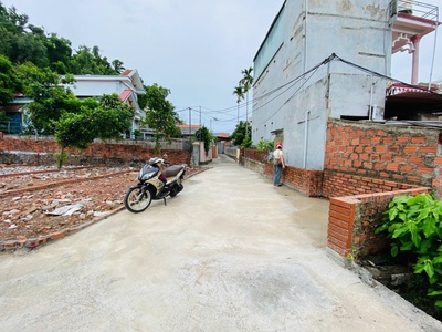 Hạ giá bán nhanh  1 lô Góc Trung Tâm TT Núi Đèo, Tuyến 2 Đường 25/10, Ngõ Nông, Giá Chỉ 1,3xtỷ 1