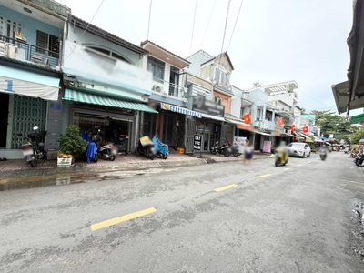 Cho thuê nnc mt đường số p4q8. giá 20 triệu 0