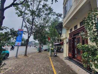 Mặt phố trần khát chân,hai bà trưng 27tỷ 35m mặt tiền 5m,vỉa hè kinh doanh,hiếm nhà bán 1