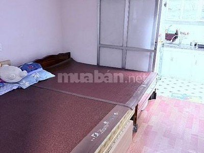Cho thuê căn hộ khép kín,rộng,thoáng,đủ tiện nghi,điện nước giá dân tại định công thượng 3