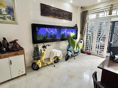 Mặt tiền đường khu vip p1 - sát vách q1 - 4 tầng btct 5pn 5wc - thông số vàng nở hậu 4.25 nở hậu 2